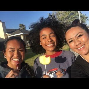 Meet your Posher, Mia